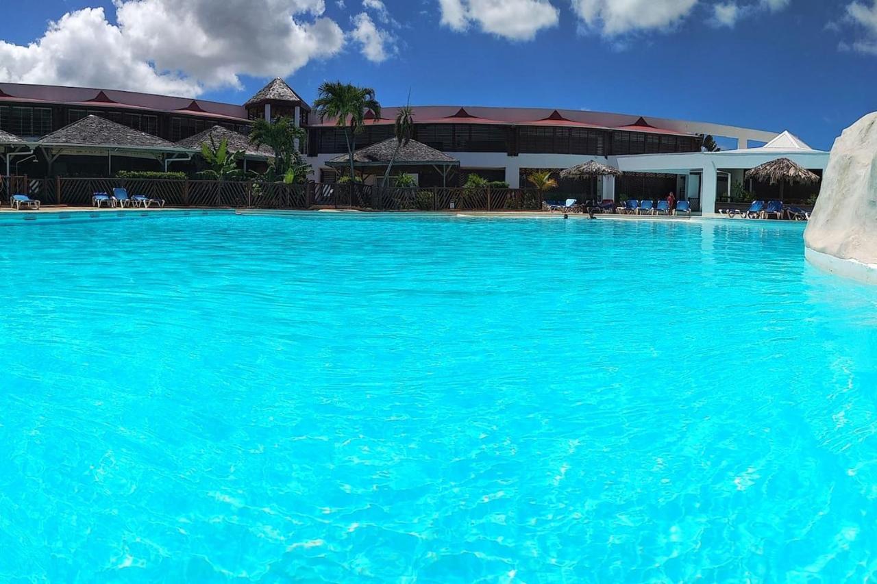 Studio Avec Grande Piscine, Plage Vanille Caraibes Сен-Франсуа Экстерьер фото